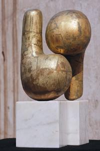 La muestra "Lily Garafulic. 100 años. Una doble mirada" pone el foco en su obra más conocida -sus esculturas, que se exhibirán en MAC Parque Forestal desde el 14 de mayo hasta el 15 de junio 2014.