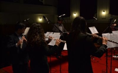 Presentación de la Orquestas de Flautas del DMUS en Liceo N°1, Javiera Carrera.