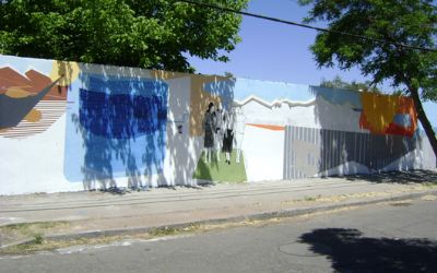 Registro de pintura mural realizada en muro oriente de la Villa El Esfuerzo, El Bosque