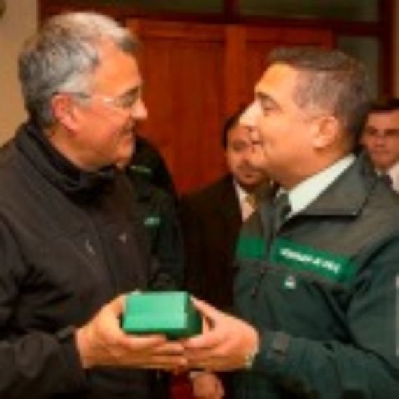 Facultad de Artes y Gendarmería de Chile firman convenio de cooperación y extensión