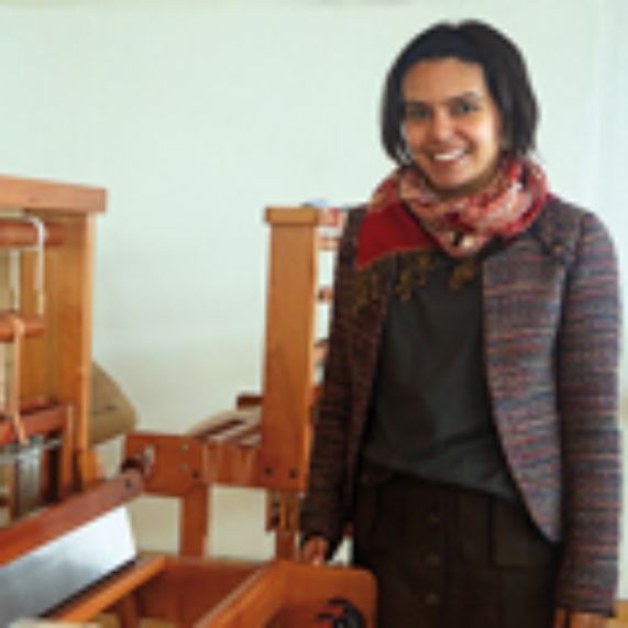 Daniela Contreras: Trama y urdimbre del arte textil
