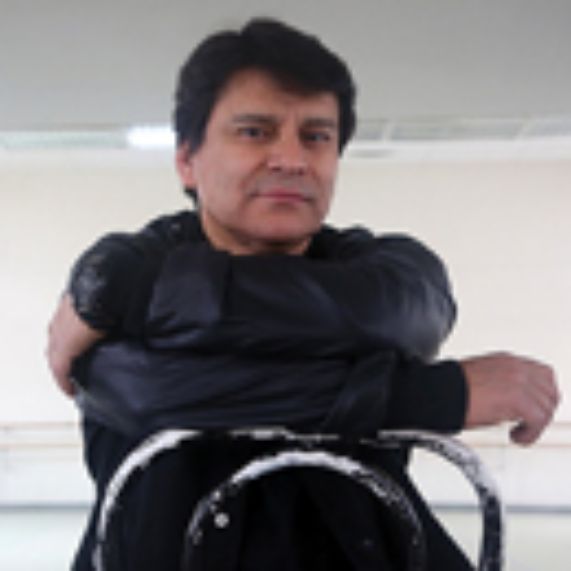 Renato Peralta: Una vida vinculada a la danza