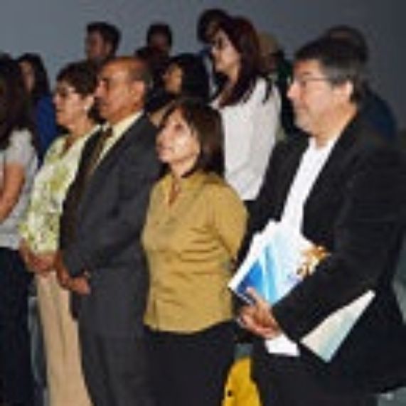 Abel Carrizo-Muñoz, académico del Departamento de Teatro de la Universidad de Chile, Detuch, fue parte de la ceremonia de inauguración del año académico de la Universidad de Antofagasta.