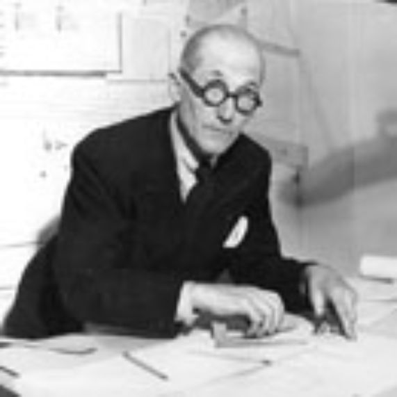 Exposición explora los vínculos de Le Corbusier con Sudamérica a través de planos y dibujos inéditos en Chile