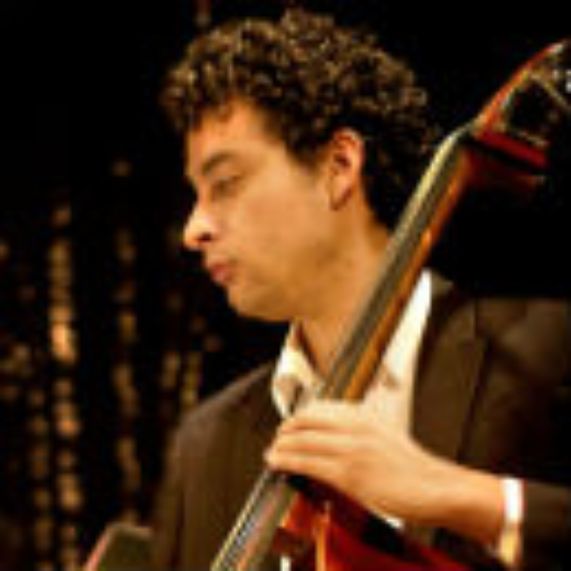 Egresado DMUS es el nuevo contrabajo solista de la Orquesta Sinfónica Nacional de Chile.