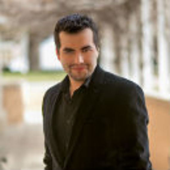 Barítono Javier Arrey:
