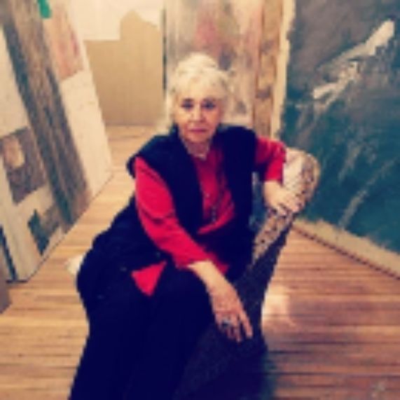 Facultad de Artes lamenta la muerte de la artista Gracia Barrios