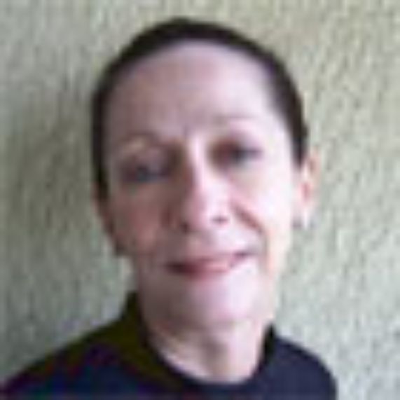 María Elena Pérez, académica del Departamento de Danza: