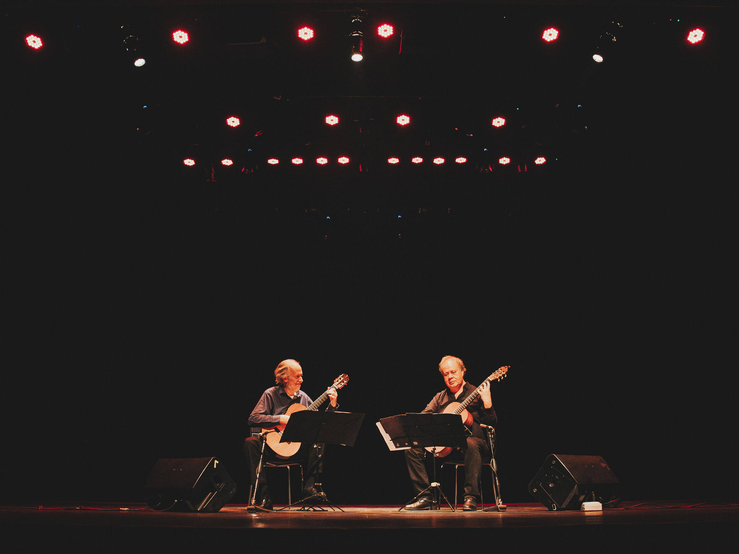 Concierto gratuito “Hagamos jardín” reunirá al Dúo Orellana & Orlandini y jóvenes músicos para inaugurar el Foro de las Artes de la U. de Chile