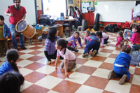 Colectivo artístico trabaja con niños y niñas para su identidad local 