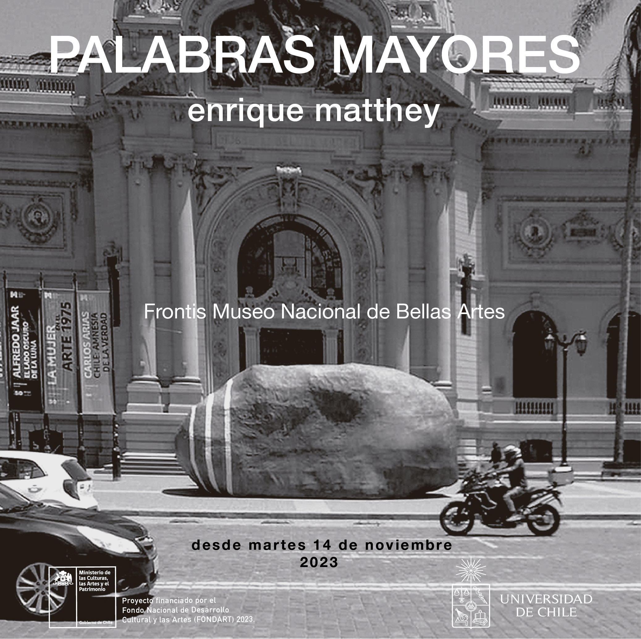 Una gran piedra irrumpe en el frontis del Museo Nacional de Bellas Artes