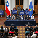 Comunidad universitaria realizó primer encuentro triestamental de debate en Casa Central con cientos de participantes
